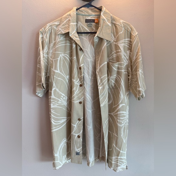 Quiksilver Beige and White Patterned Shirt - Picture 1 of 3